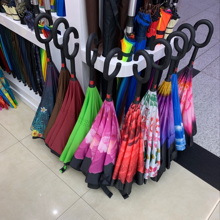 Reverse umbrella