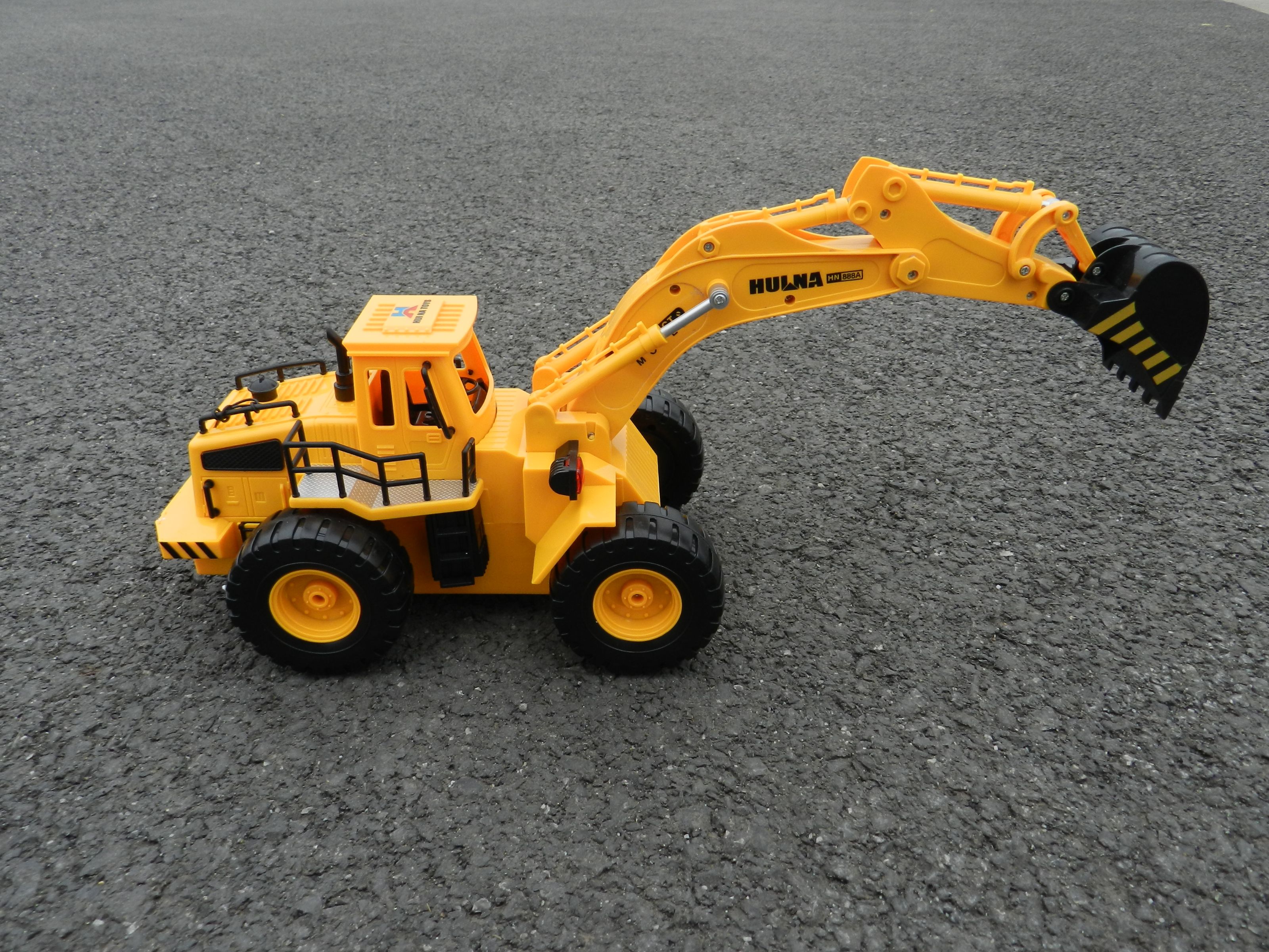 Remote control engineering vehicle toys thumbnail