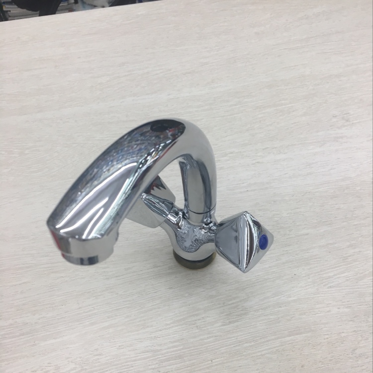 Horn Tap details Picture