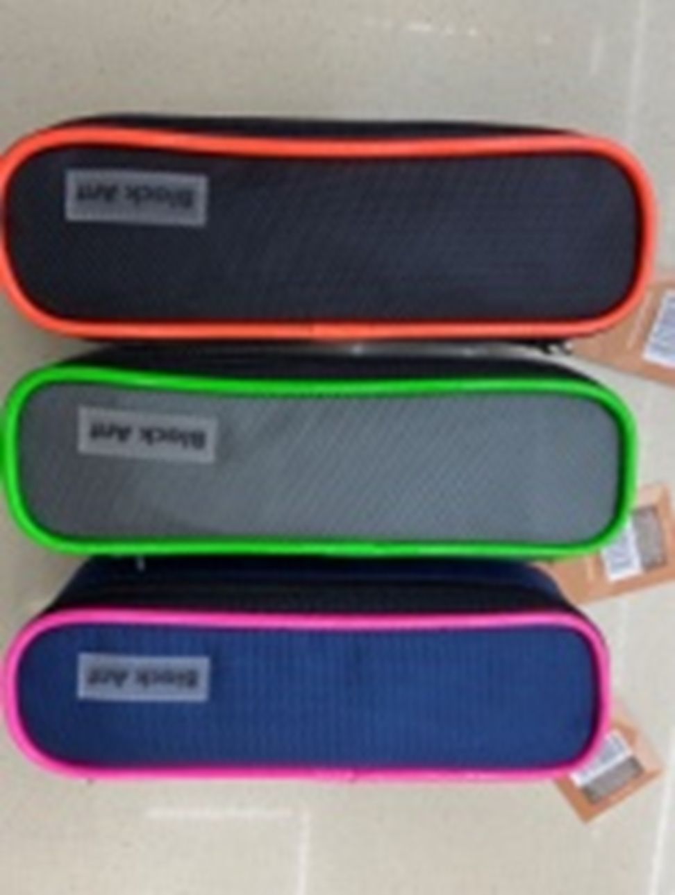 Yiwu Selection black ant pen bag 004/24601 full figure