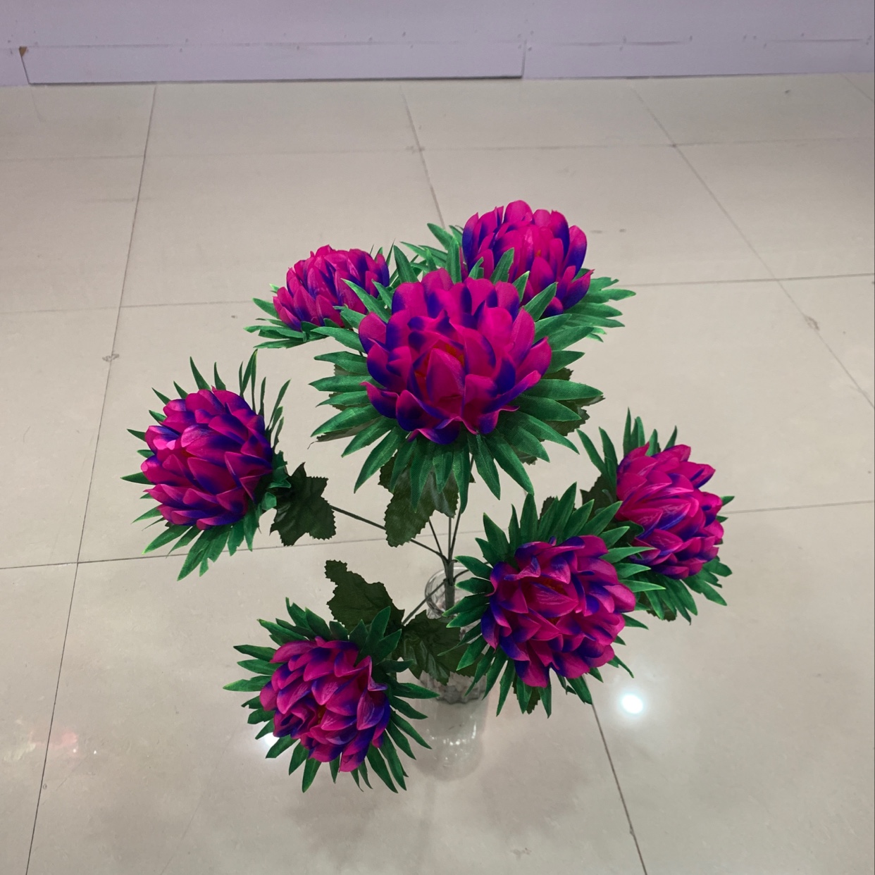 A small lotus lantern with 7-head leaf support