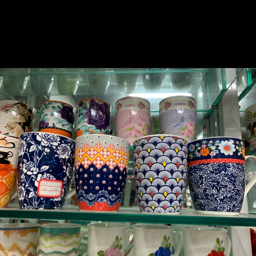 Ceramic water cup mug with lid details Picture