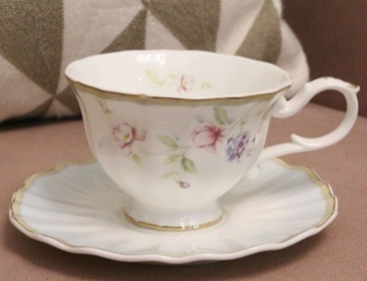 Yiwu Selection let a hundred flowers blossom cup and saucer /65601
