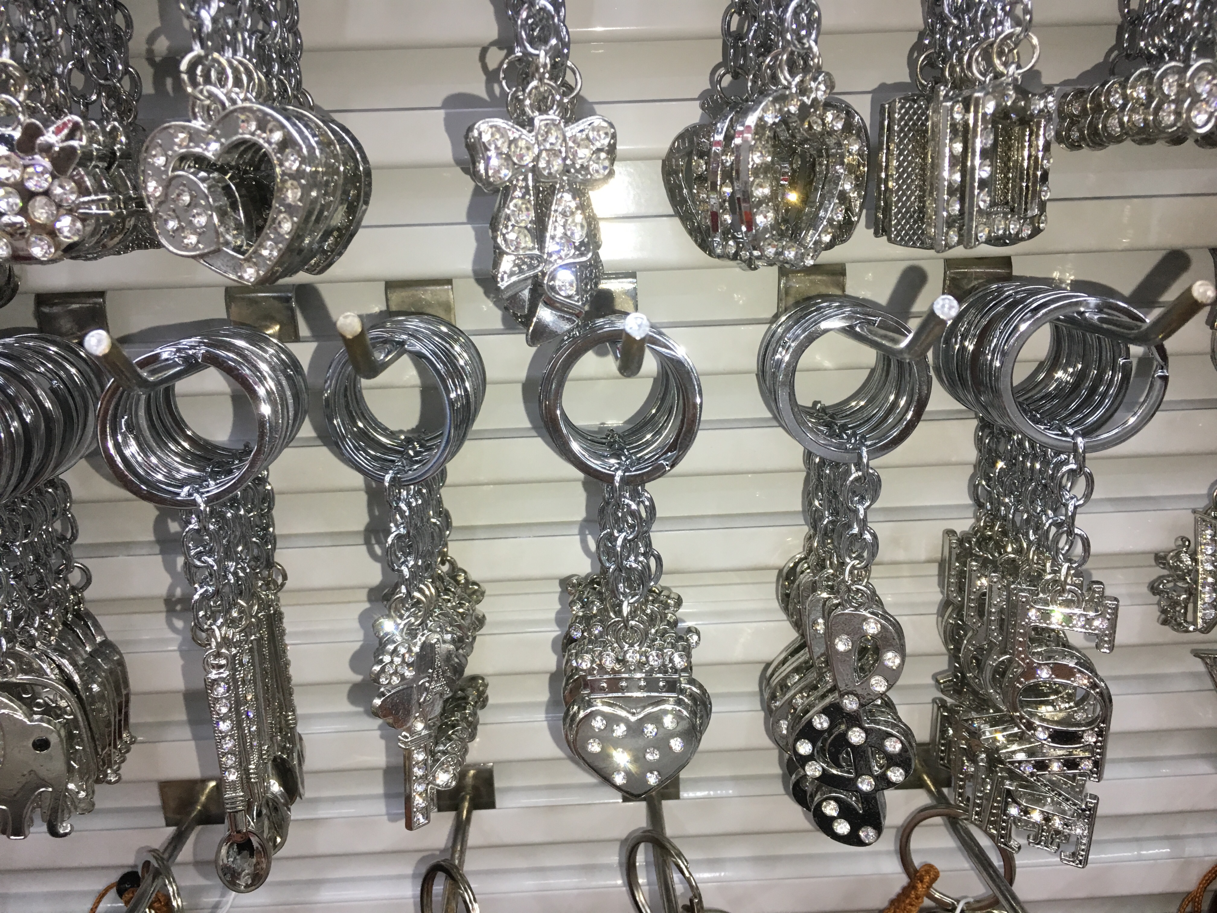 Dot Drill Pendant/Small Gift/Giveaway Specification drawing