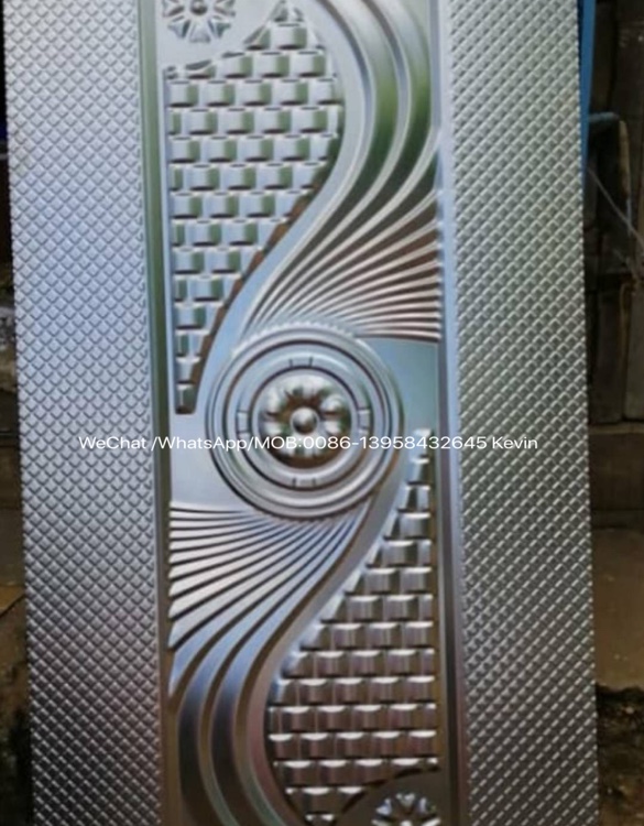 We produce all kinds of door panels and facades