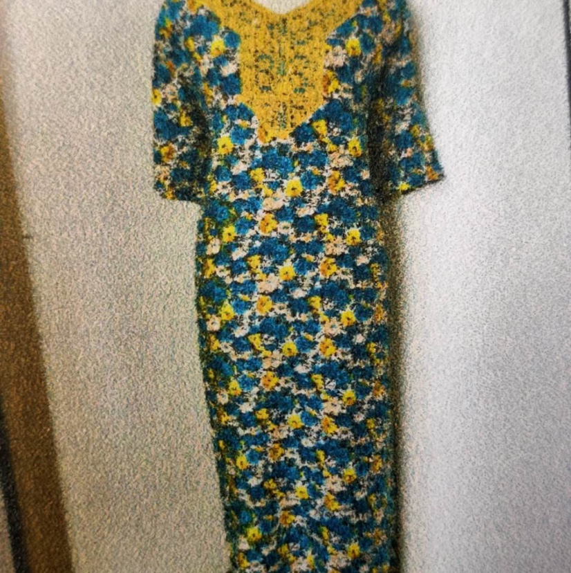 Fashionable dress 32