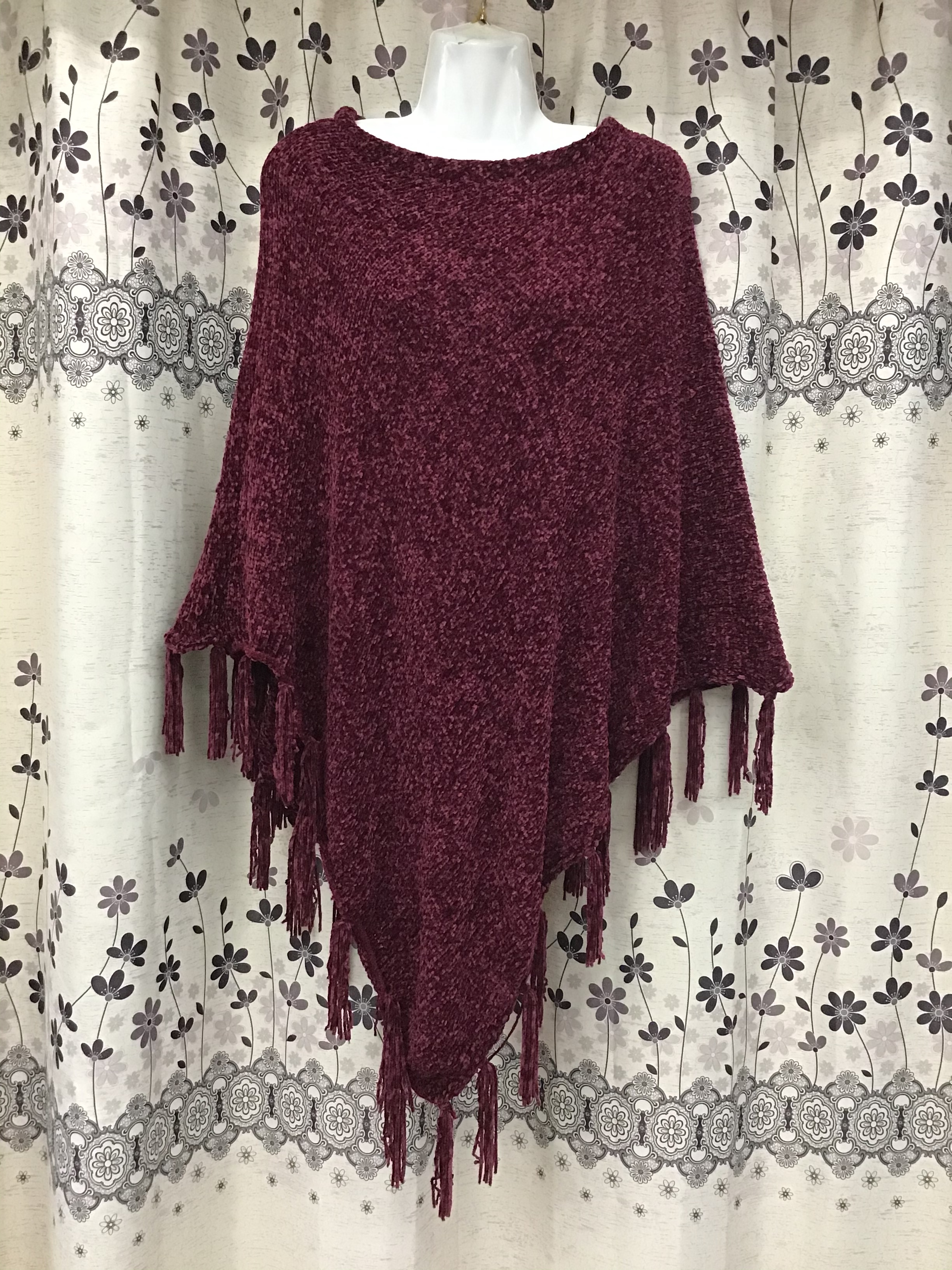 Manufacturers Direct Sales Autumn Winter Europe And The United States Fashion Trend Handmade Hanging Beard Lady Chenille
Shawl undefined
