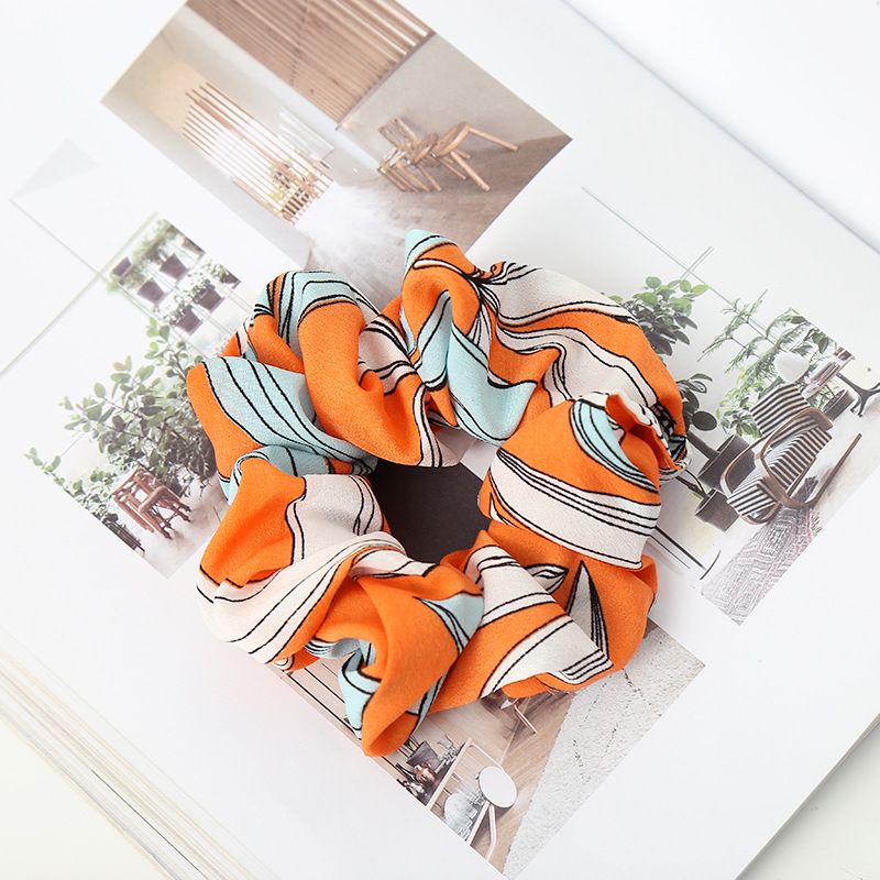 Artistic and fresh printed fabric hair band headwear, new Korean style fashionable hair band, ladies' updo, ponytail hair accessory details Picture
