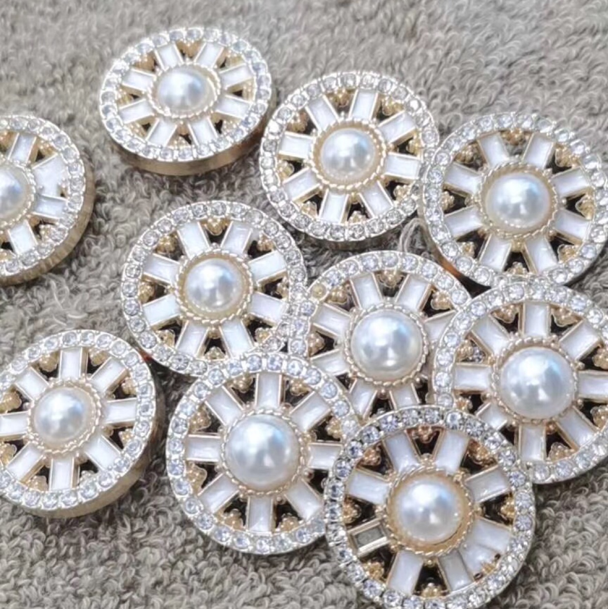 大衣扣子 高档 女扣圆形复古配件上衣纽扣西装大号奢华百搭毛呢珍珠纽扣图