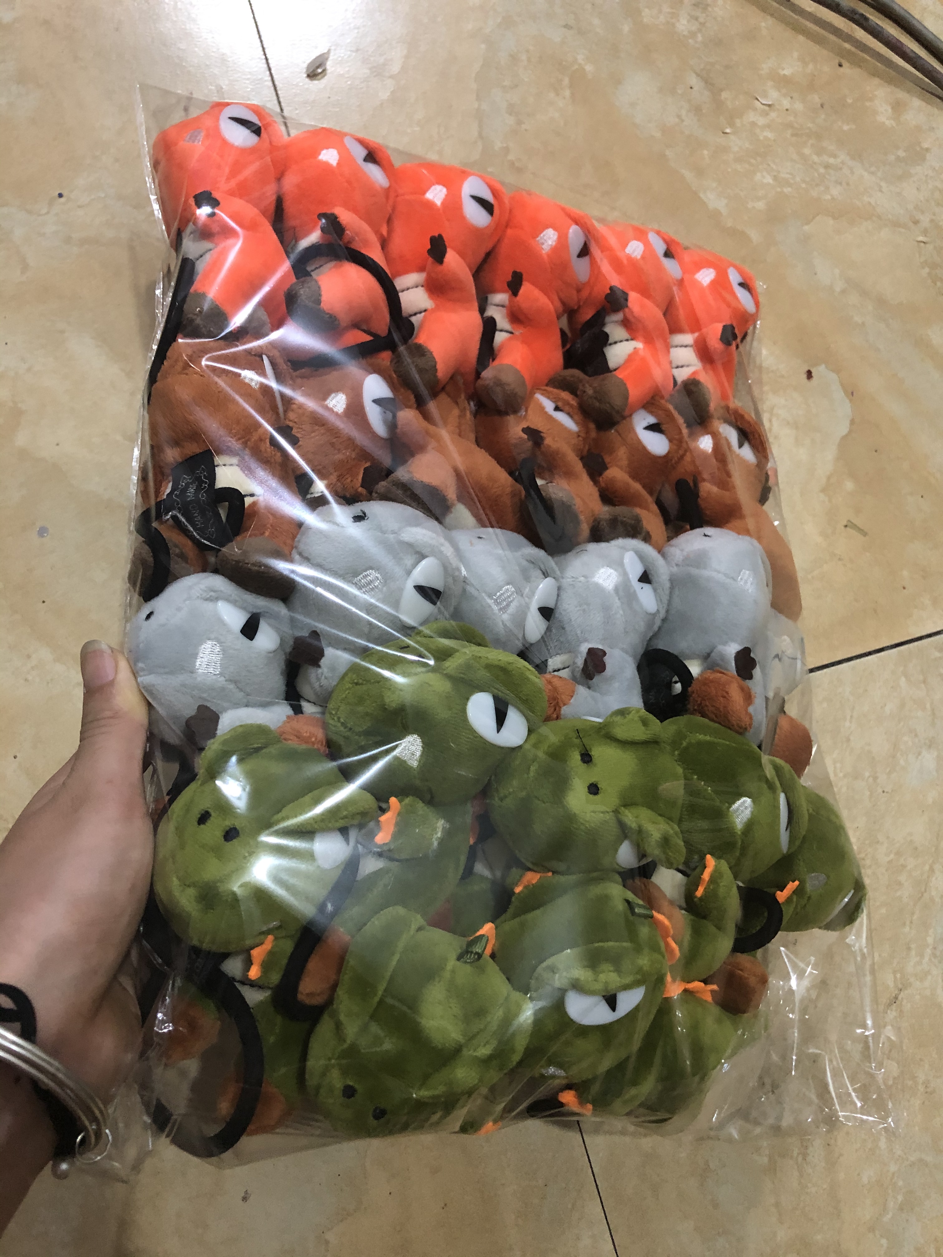 恐龙头扣 恐龙卡通毛绒头扣发箍头箍头饰饰品配饰恐龙挂件皮圈头扣玩具头扣儿童产品图