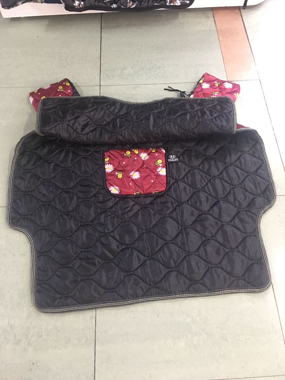 Enlarge And Lengthen Double-Sided Waterproof Windproof Quilt undefined