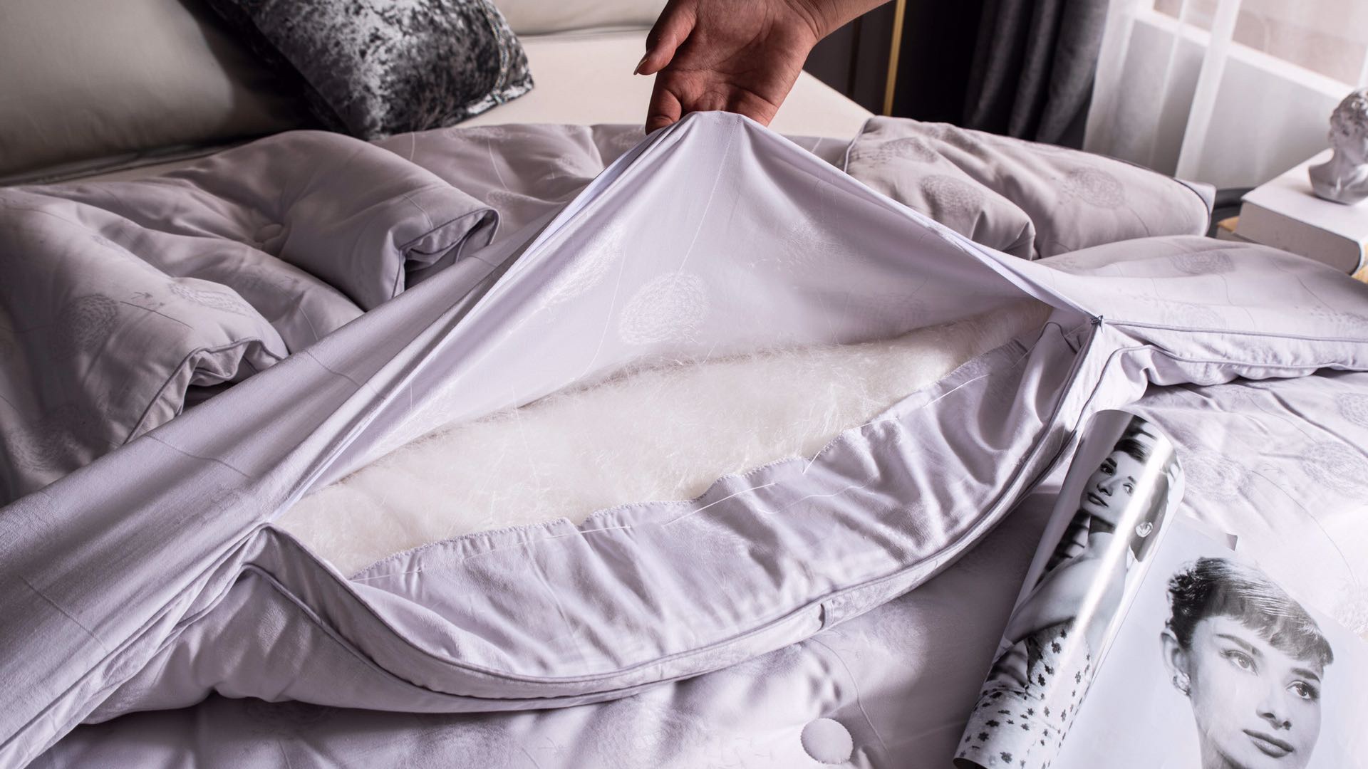 Bedding: Silk and soybean quilt undefined