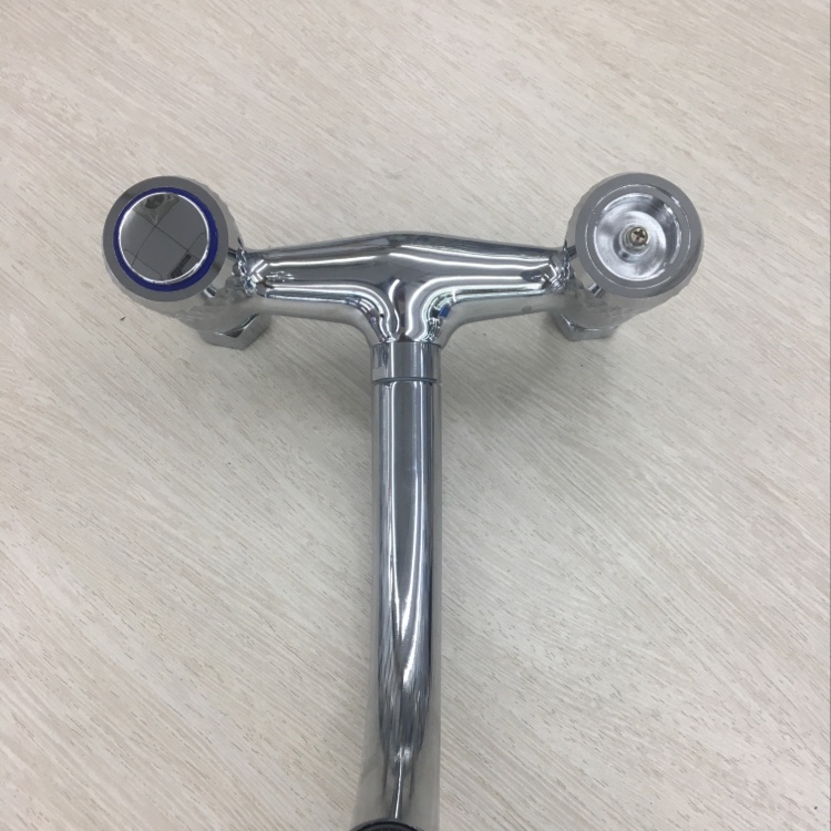 Two-Hand Faucet details Picture