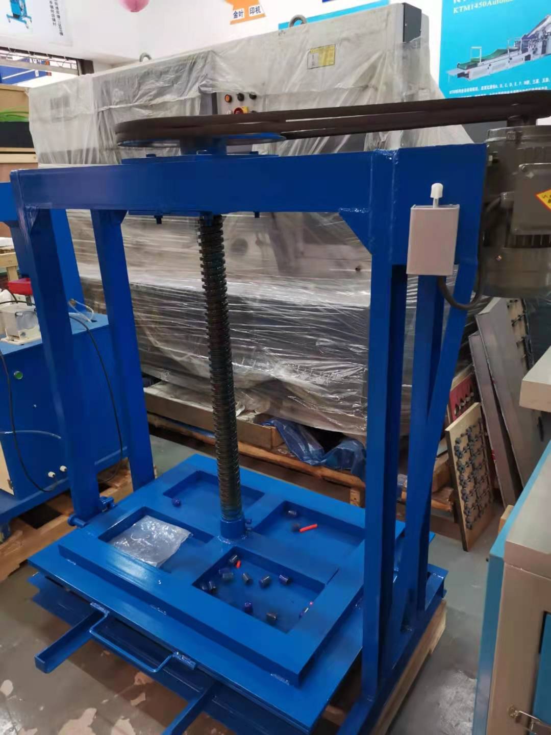 Electric simple flattening machine for printing machinery