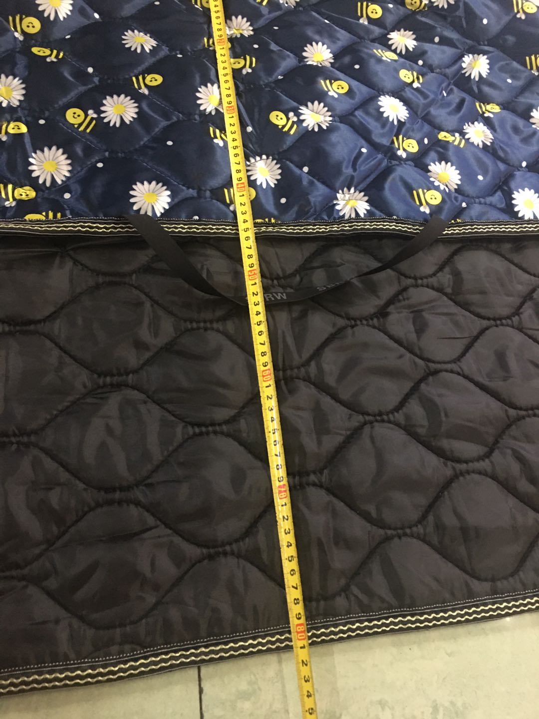 Enlarge And Lengthen Double-Sided Waterproof Windproof Quilt undefined