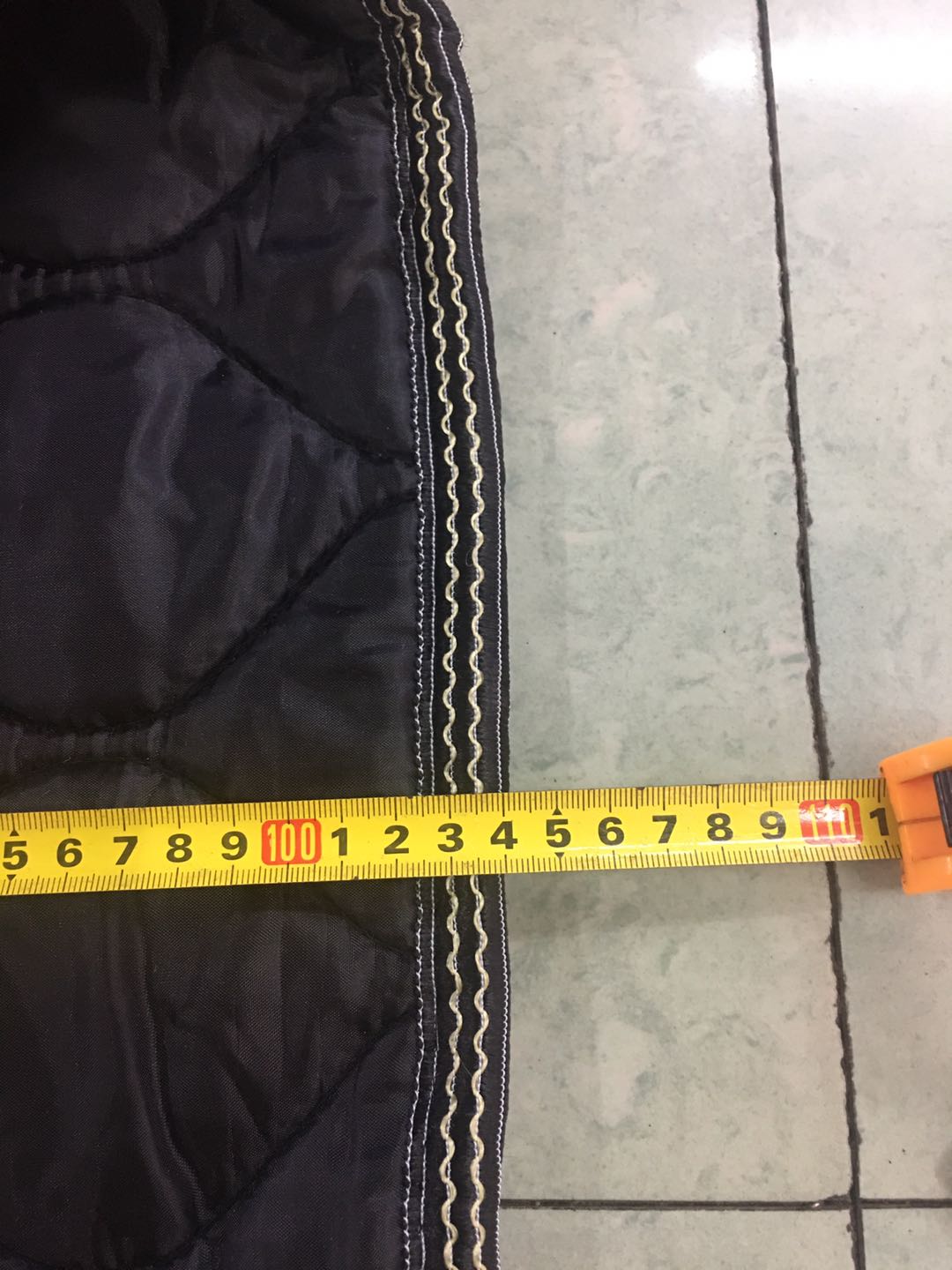 Enlarge And Lengthen Double-Sided Waterproof Windproof Quilt Specification drawing