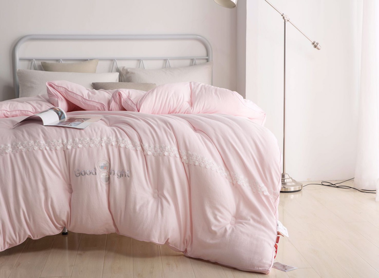 Bedding, quilts, winter quilts