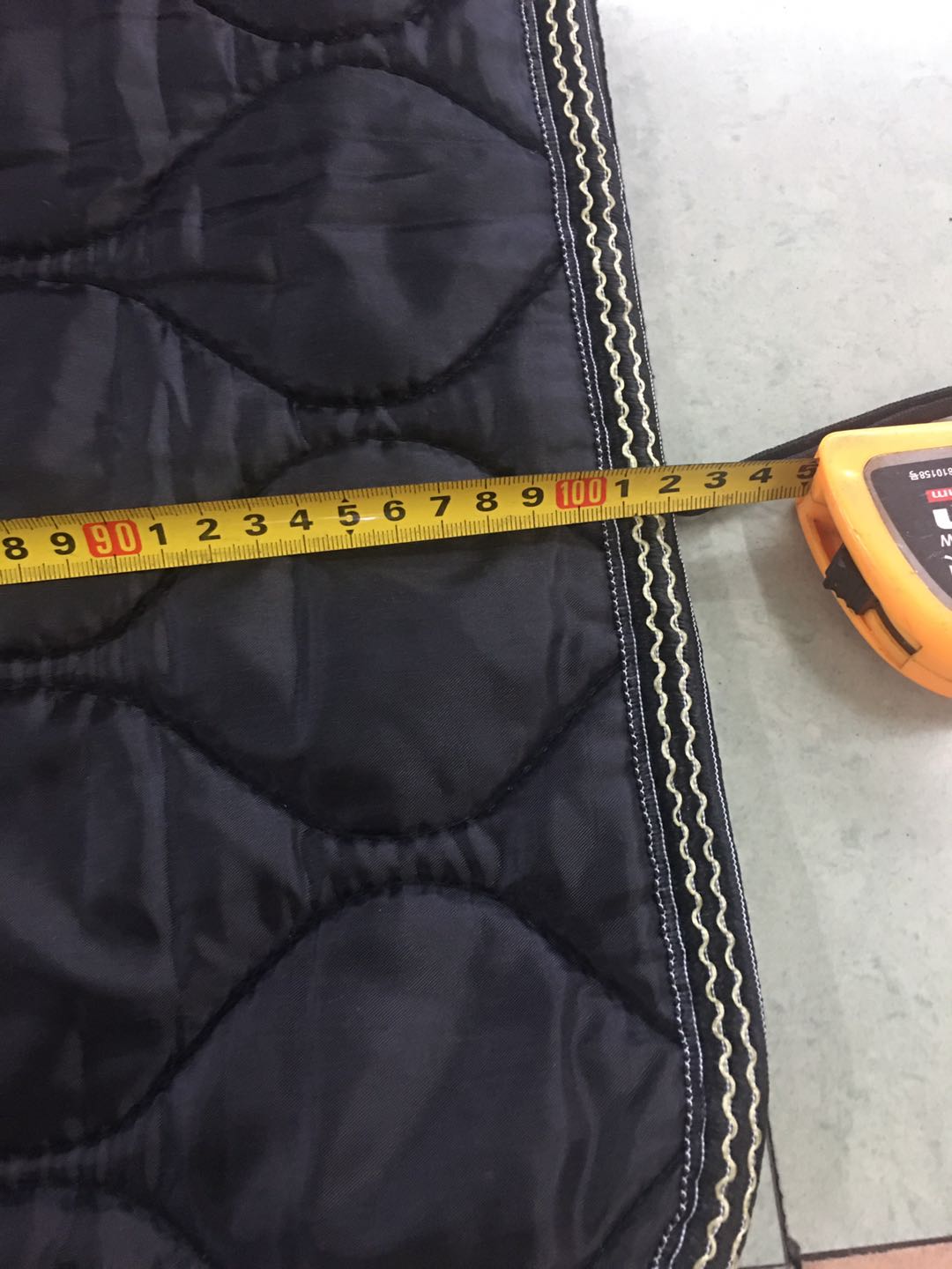 Enlarge And Lengthen Double-Sided Waterproof Windproof Quilt Application Scenario