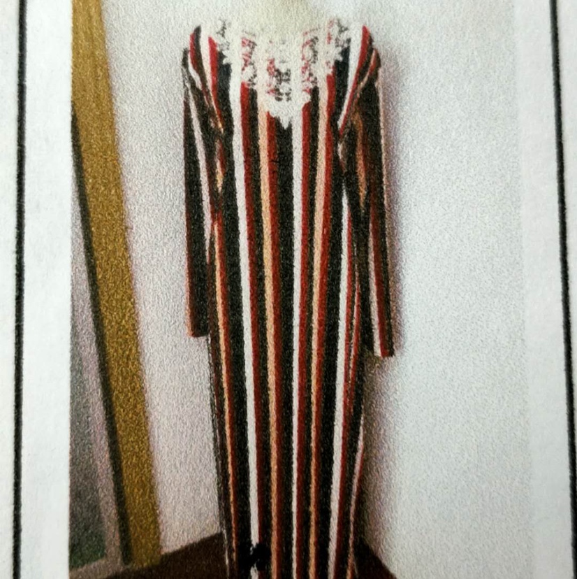 Fashionable dress 12
