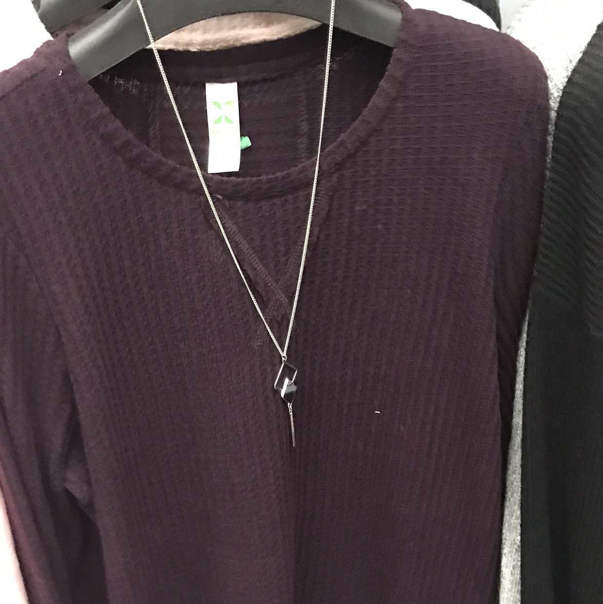 Dark red dress thumbnail