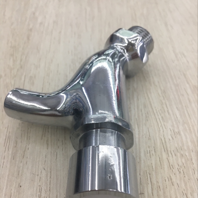 Delay Faucet details Picture