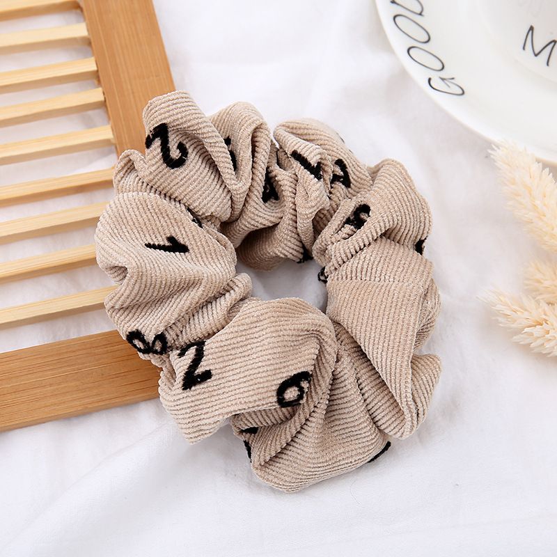 New minimalist fabric digital headband, student hair tie, ponytail hair band, and women's elastic elastic band hair accessory Application Scenario