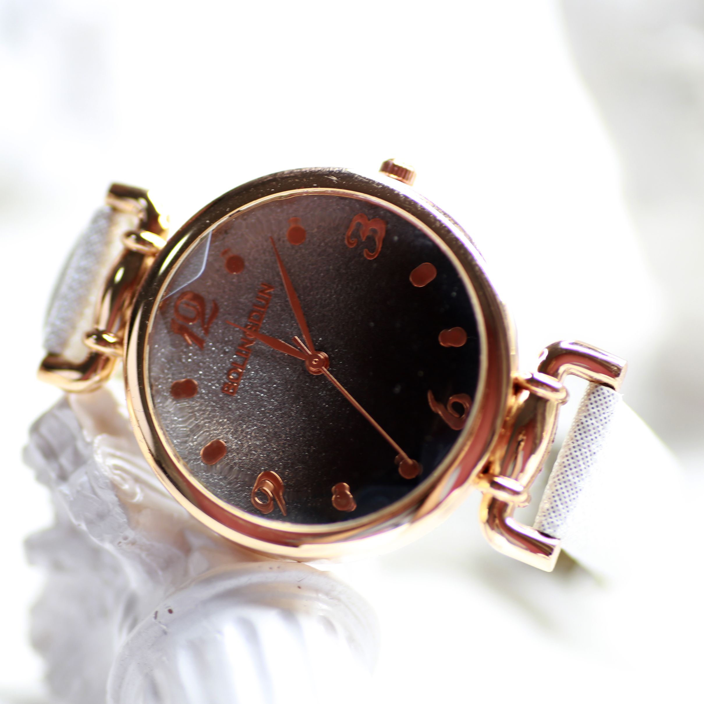 【 Xinle Watch Industry 】 Flash Pink Watches, women's leather watches, new trendy student watches detail image 5