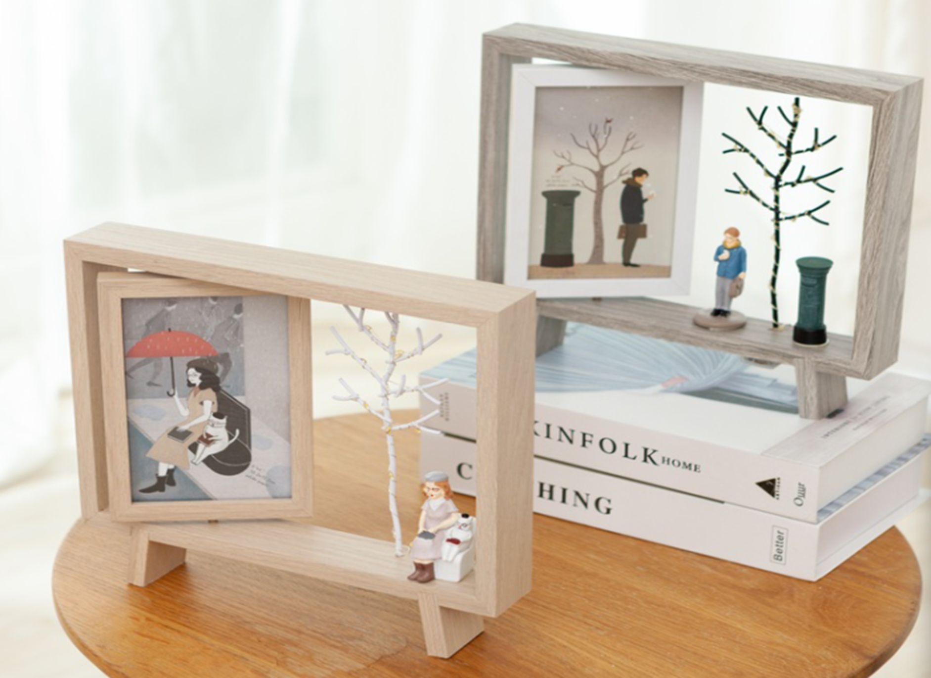 Yiwu Selection outer frame gray with light rotating small photo frame (black and white branch) /29015