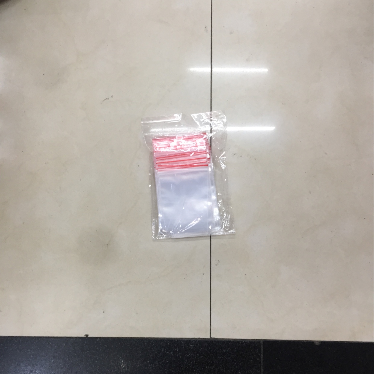 16*24 self-sealing bag