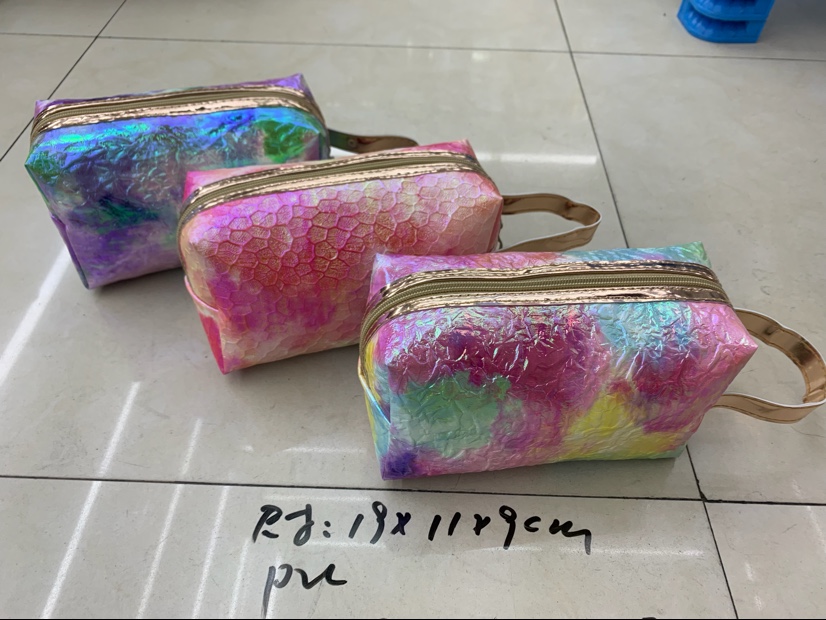 PU化妆包八角化妆包洗漱包收纳包幻彩化妆包