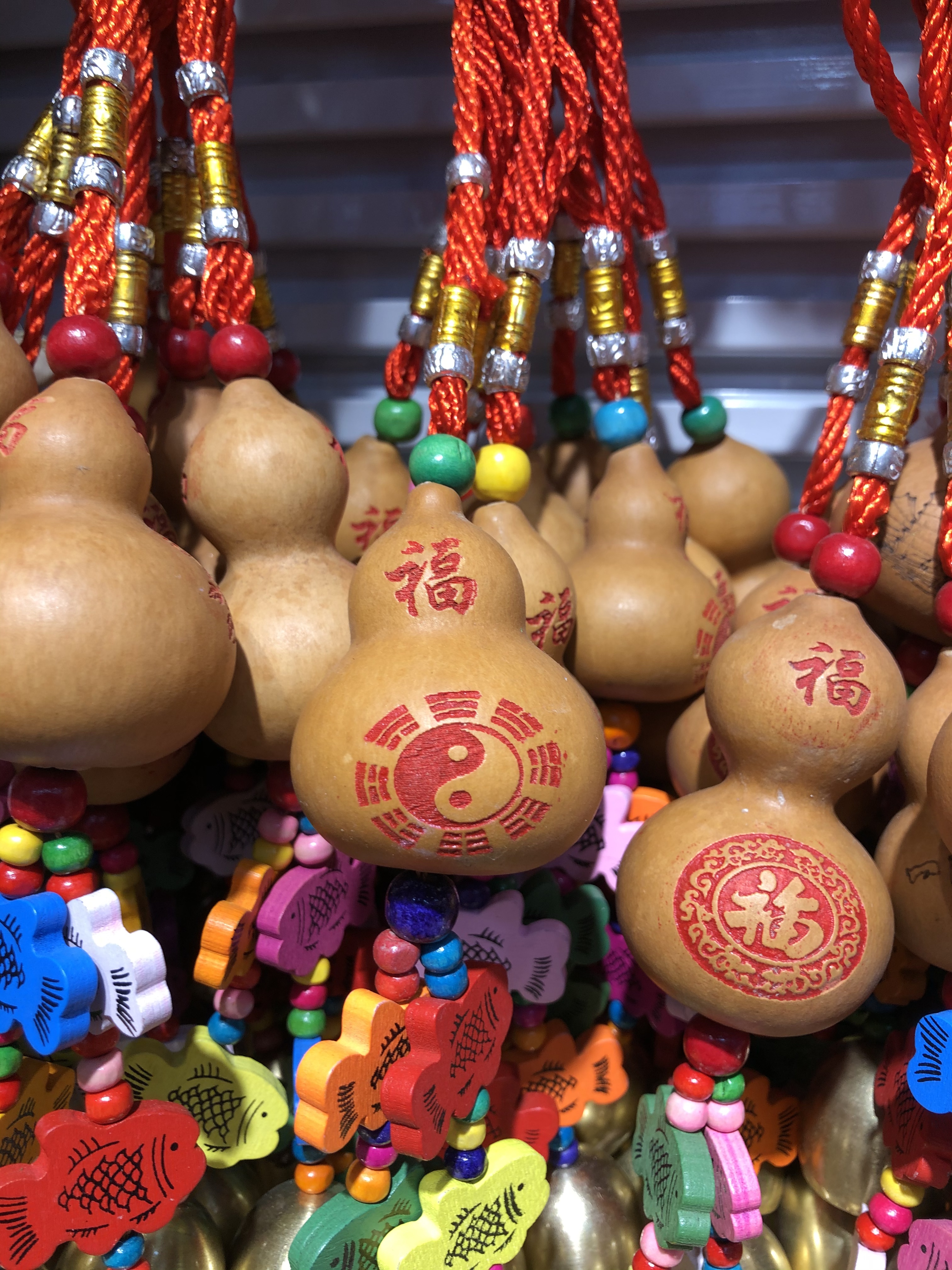 三铃雕刻葫芦风铃挂件产品图