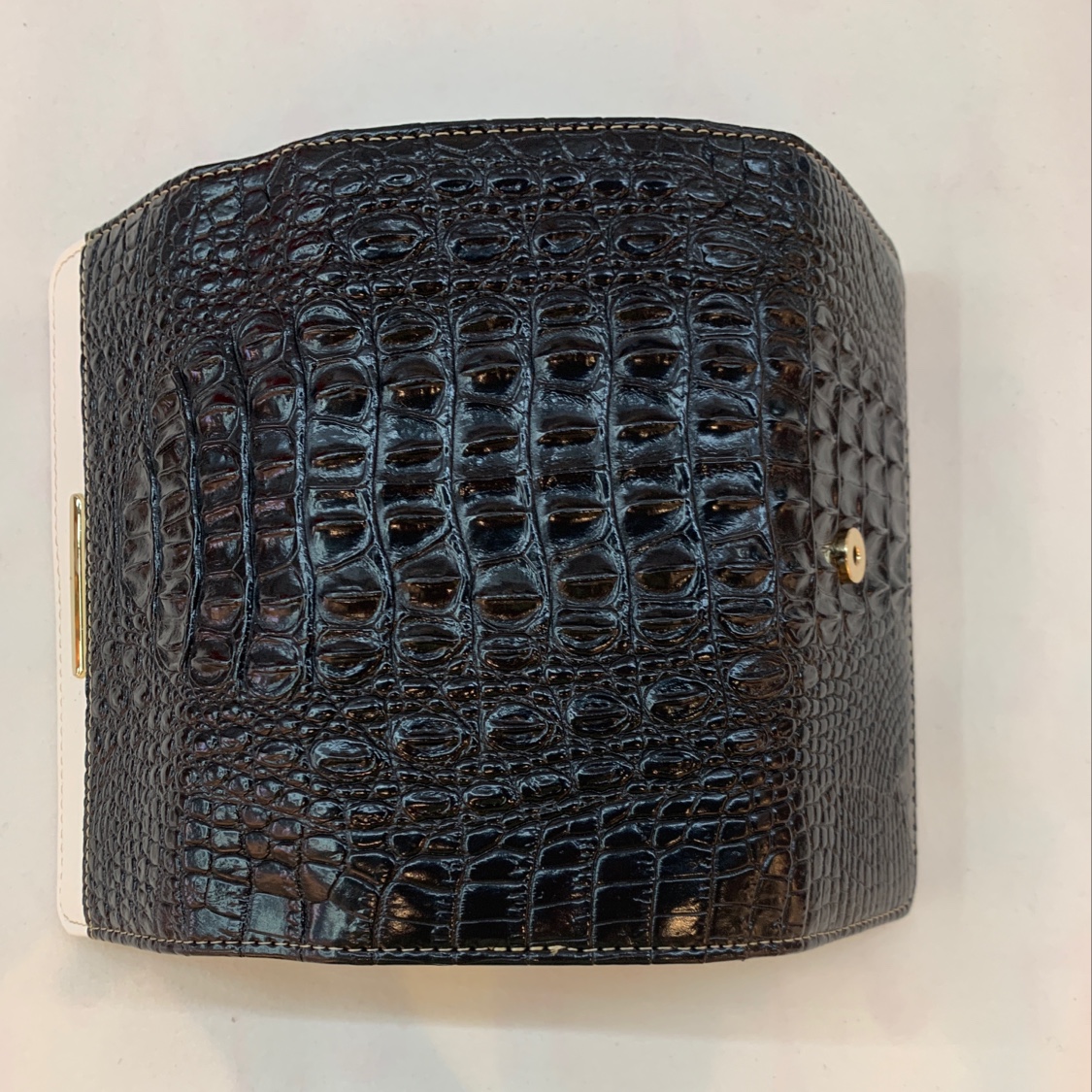 鳄鱼纹三折包产品图