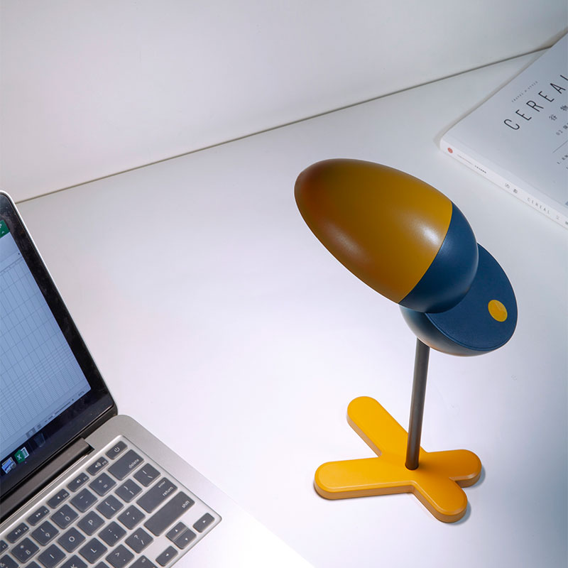 厂家直销 原创北欧简约卧室床头书房儿童学习 啄木鸟无极调光台灯详情图5