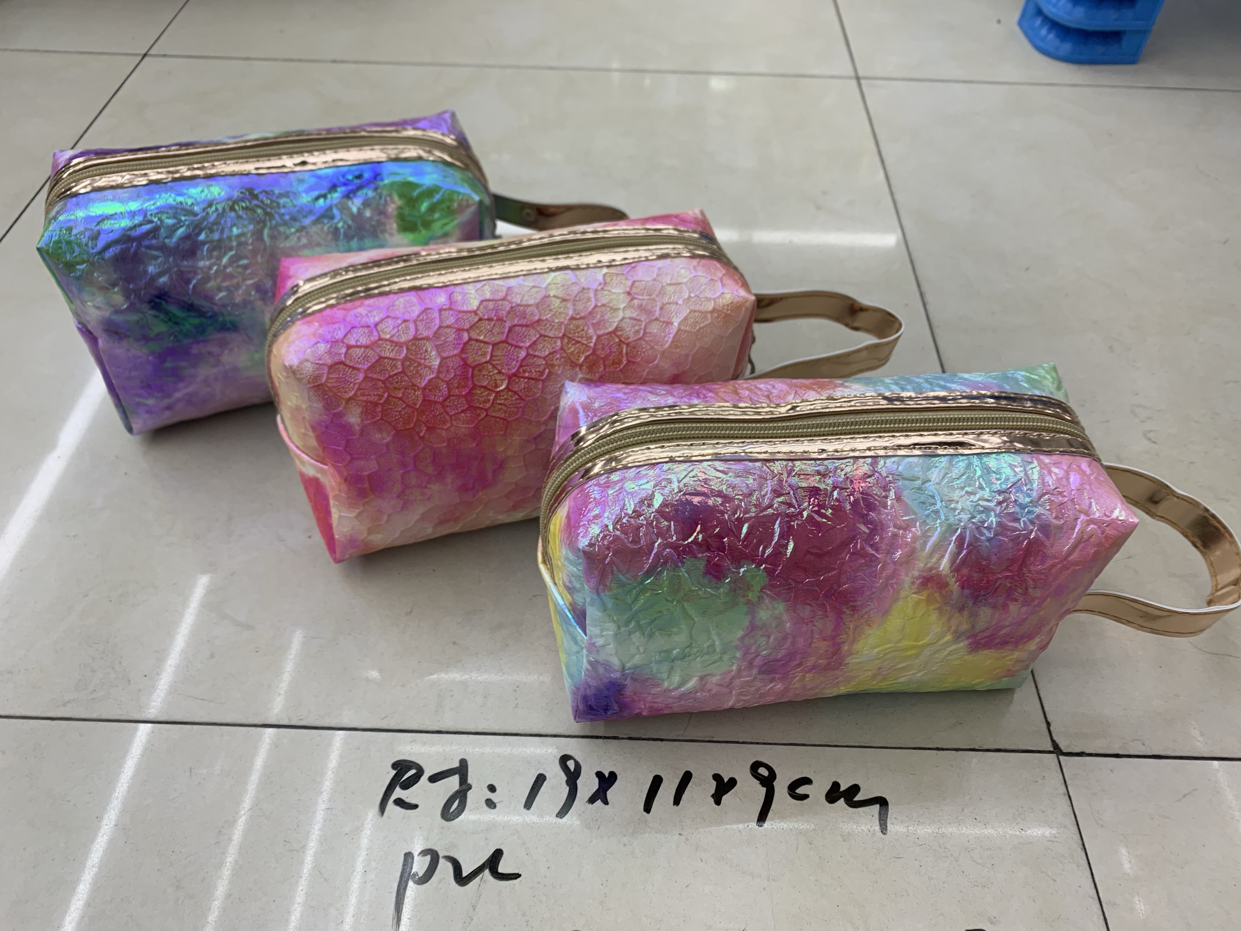 PU化妆包八角化妆包洗漱包收纳包幻彩化妆包产品图