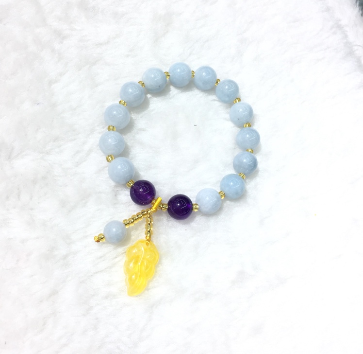 Sapphire wax pendant thumbnail