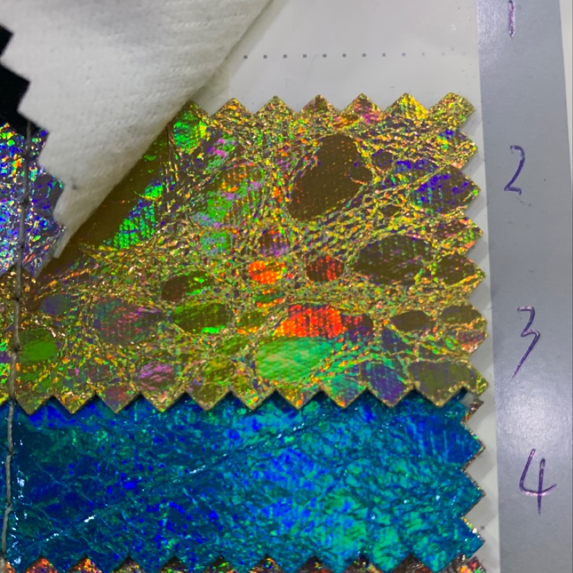 厂家直销热销新款皮革大量现货高中低档箱包沙发鞋材面料镭射大爆裂3-4