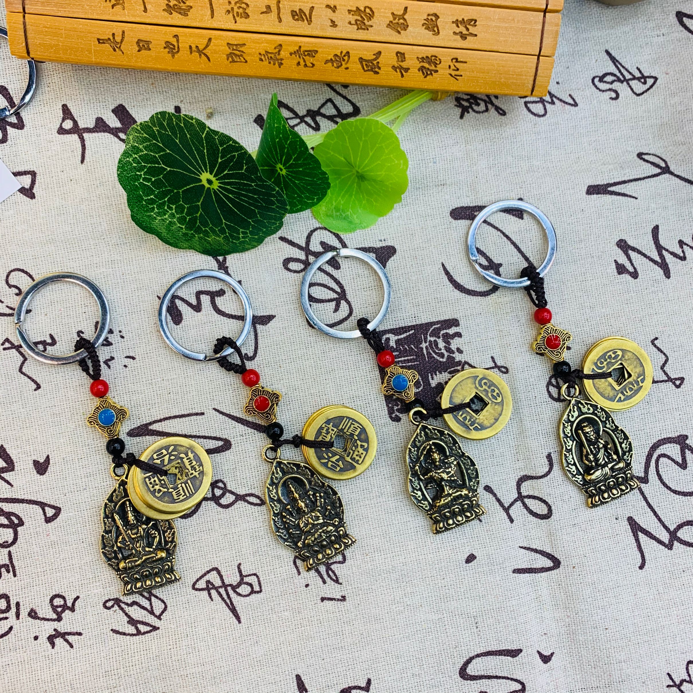 地摊爆款纯铜中国风八大守护神铜钱创意小礼品黄铜钥匙扣