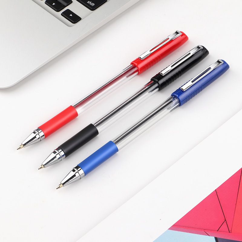 The new B30 medium oil pen from Baoke Jingshui is 0.7mm and extremely smooth