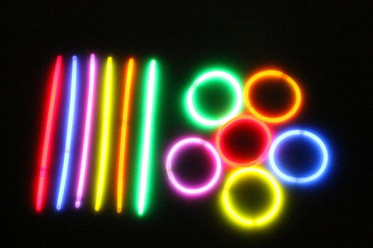 地摊爆款抖音舞蹈气氛荧光棒发光棒闪光棒液体网红荧光棒义乌厂家详情4