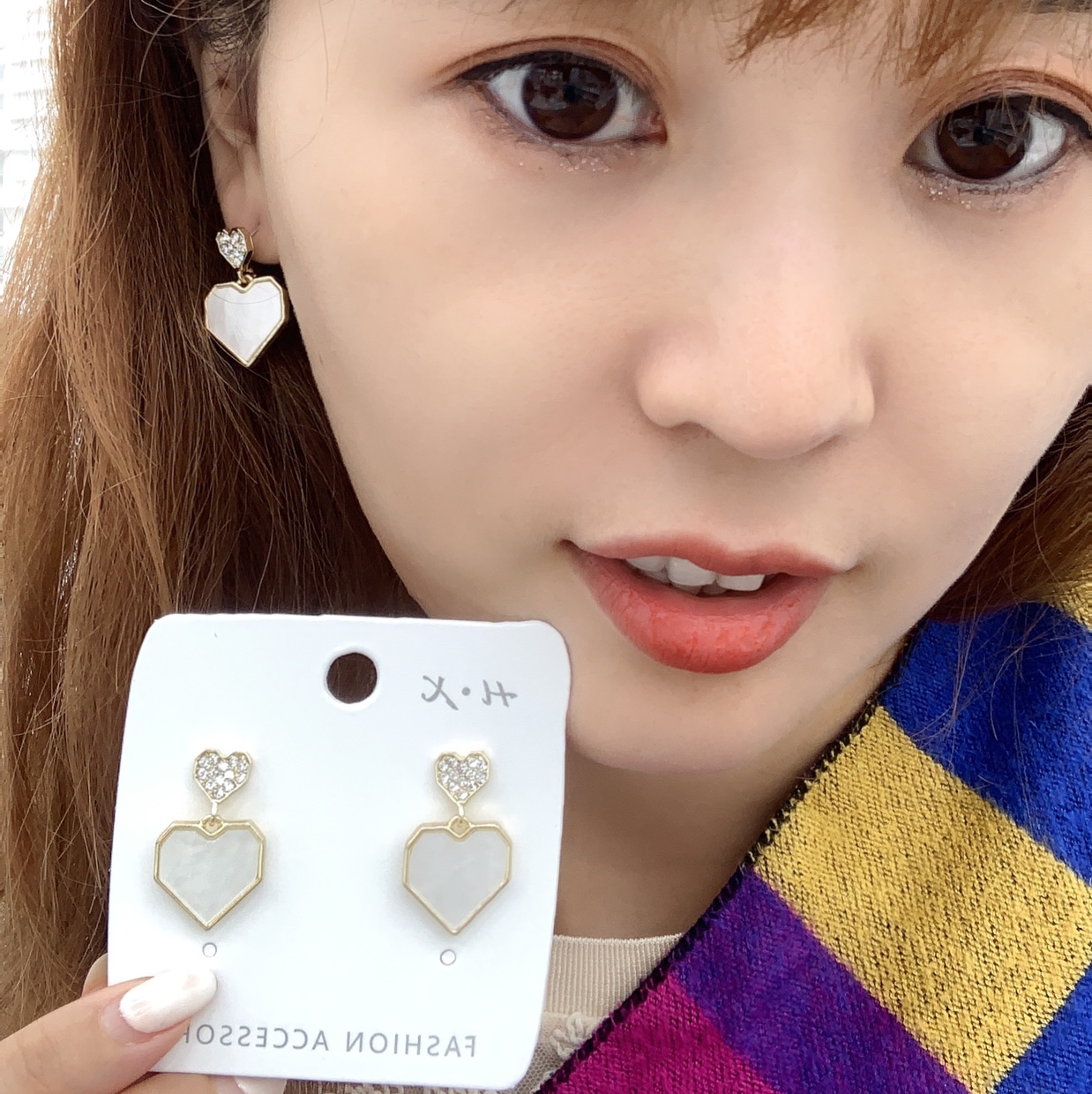 S925 Silver needle Korean version of white shell love earrings earrings thumbnail