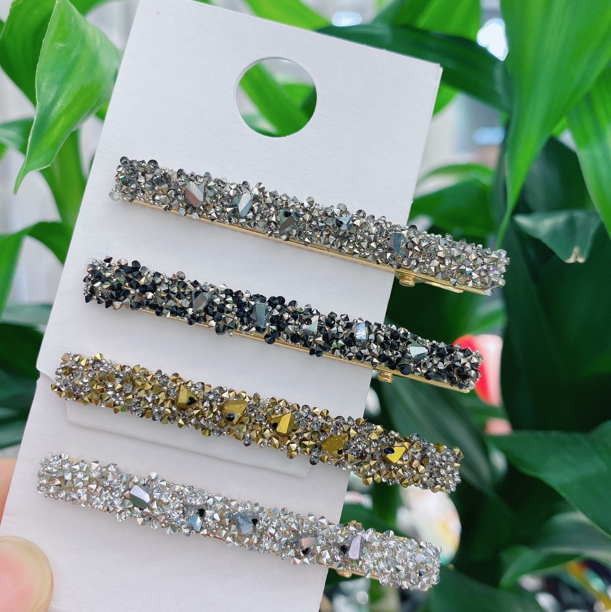 Joker crystal sliver clamp thumbnail
