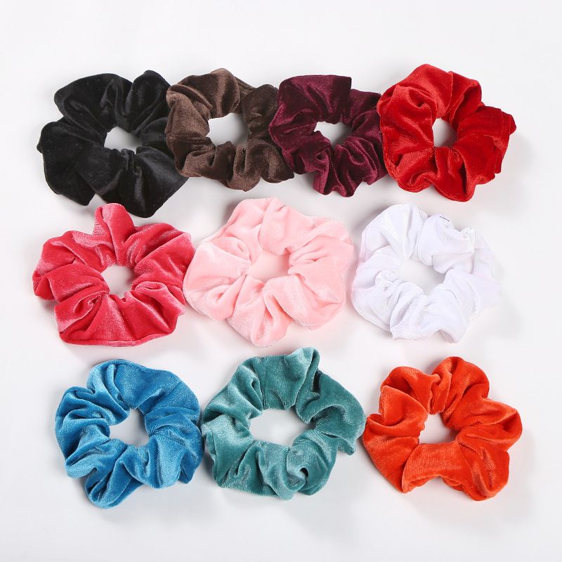 Wholesale of new Korean-style large updo velvet hair bands, 11-color European and American women's hair ties, and street stall mom headwear detail image 1