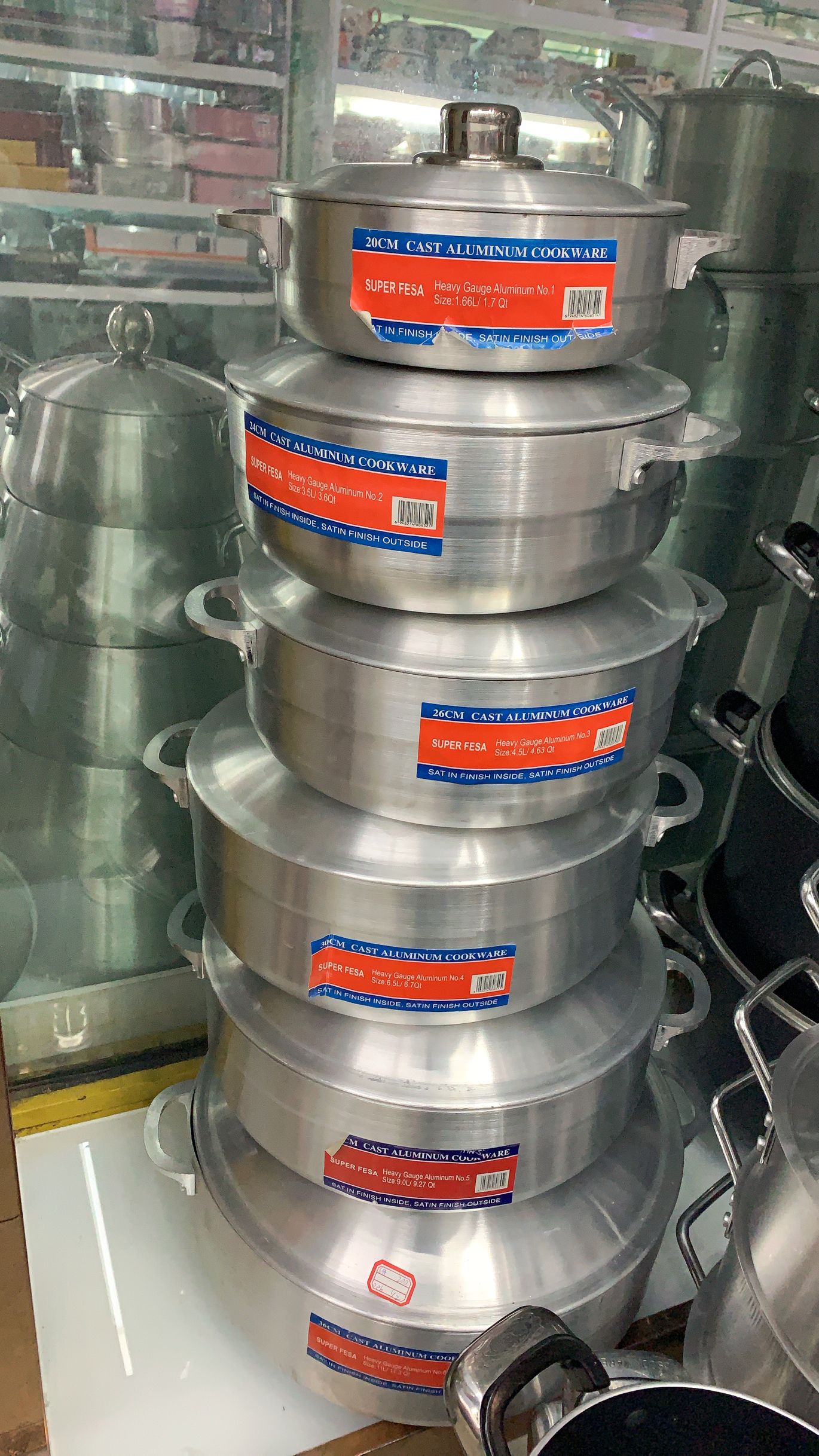 A six-piece aluminum pot set