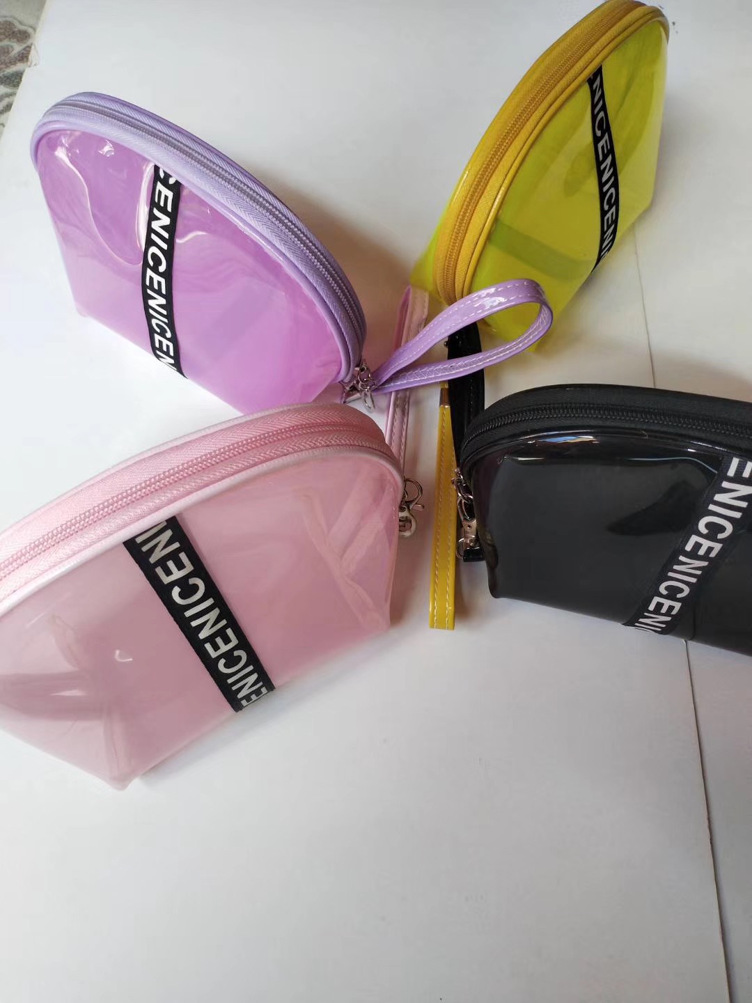 果冻料半圆化妆包洗漱包收纳包产品图