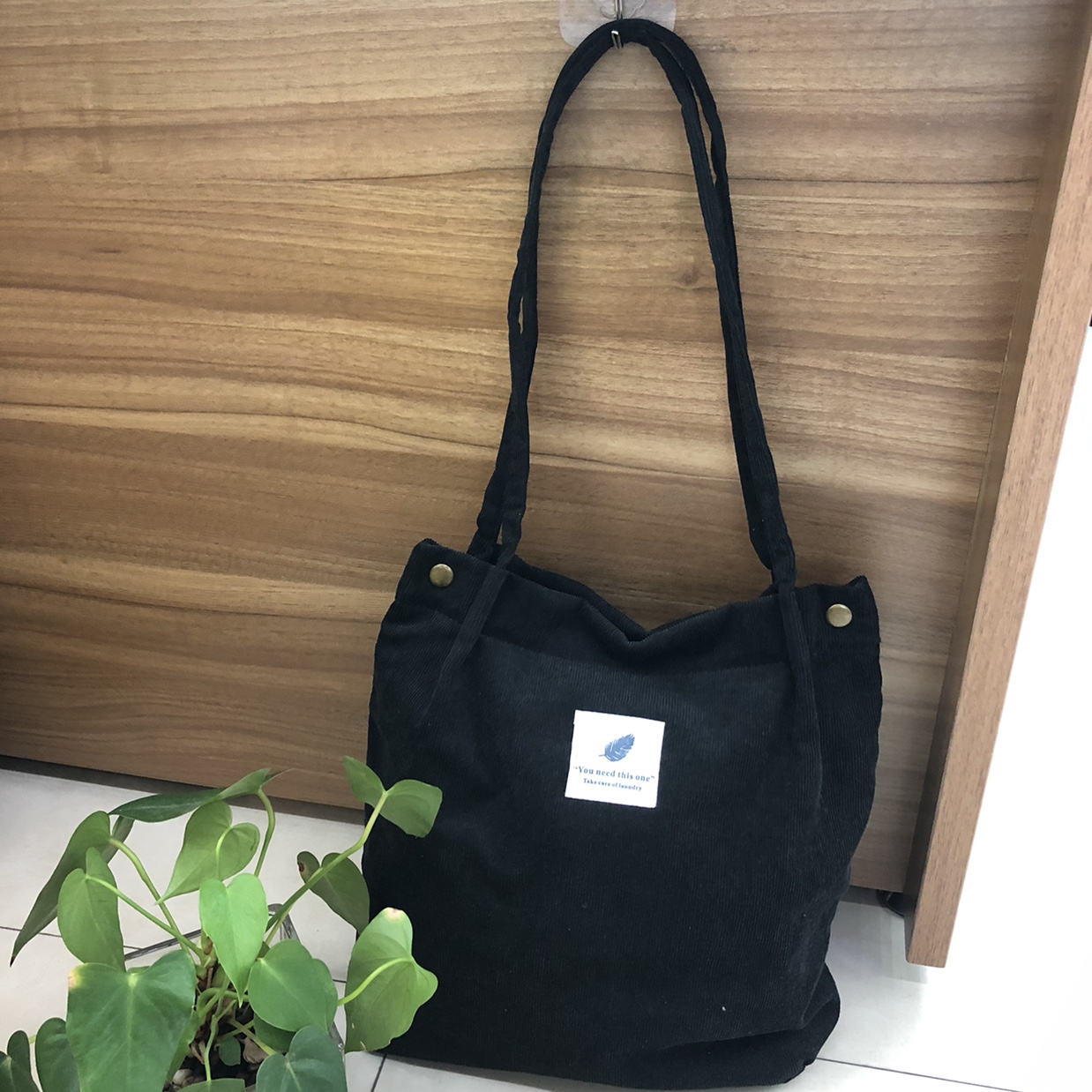 灯芯绒斜挎包包女单肩大学生上课ins中包日系大容量手提帆布袋