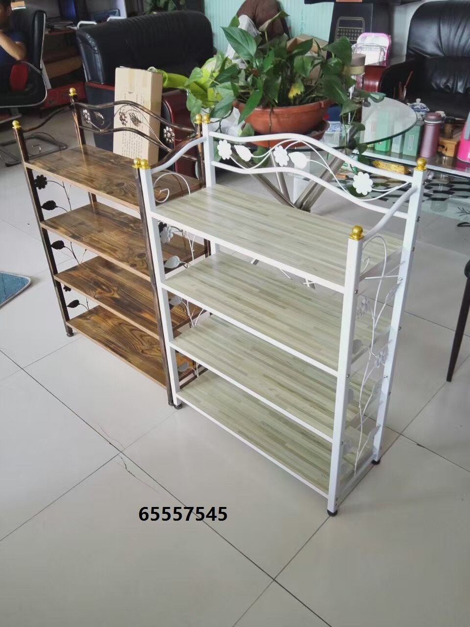 Simple shoe rack household economy dormitory dustproof shoe ark saves space to assemble the small shoe rack at the door of the family