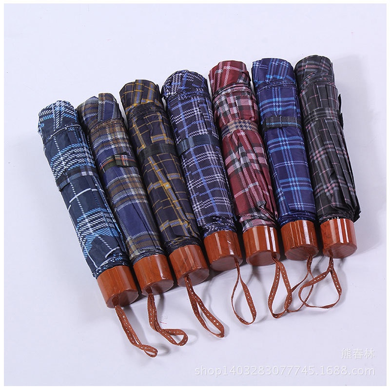 Hot-selling reinforced and enlarged three-fold umbrellas, weather umbrellas, grid umbrellas, umbrella LOGO customization factory wholesale street stall supply Application Scenario