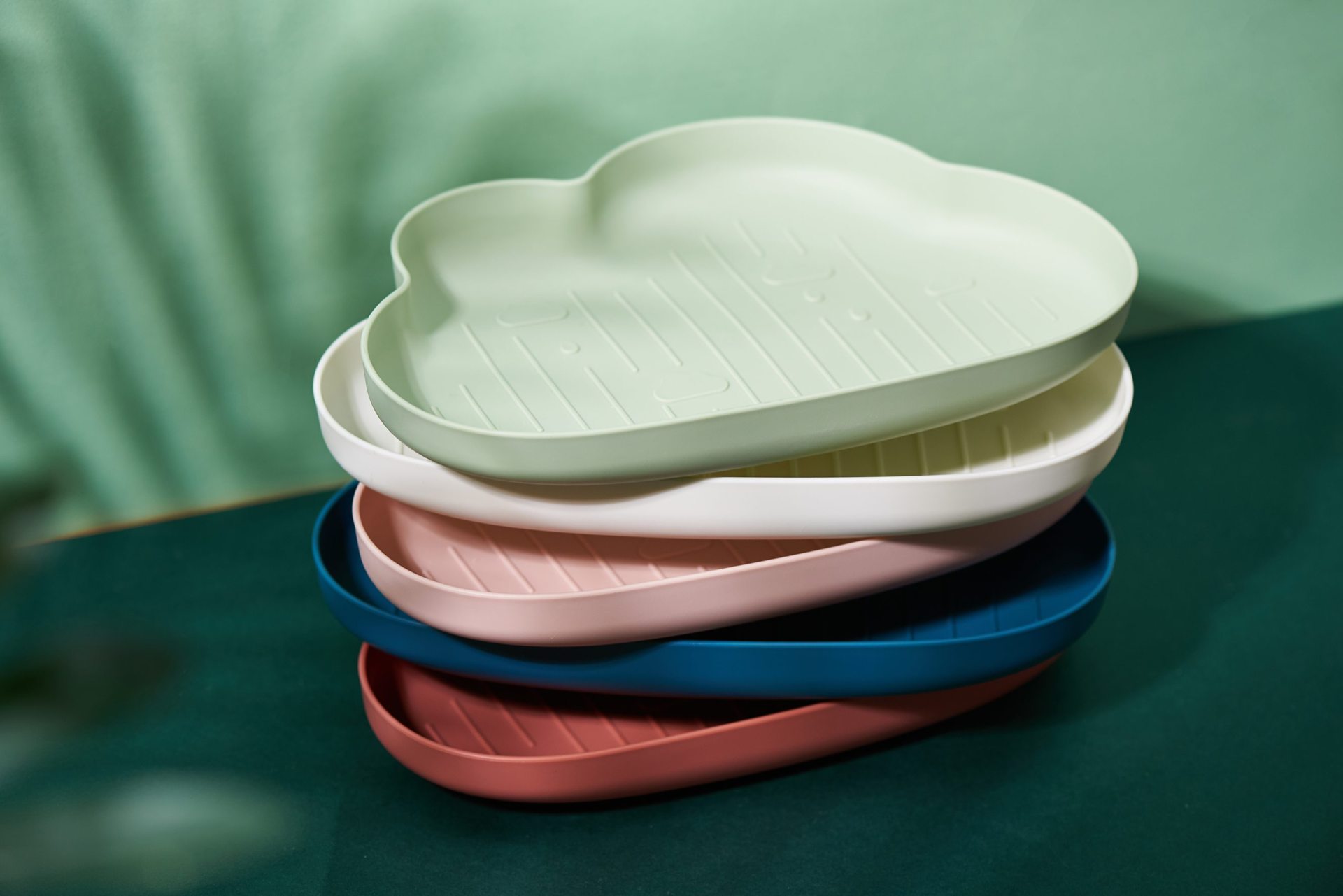 Cloud plate, creative plastic fruit plate, cute fruit plate, tropical style Nordic dish plate, fruit-shaped plate details Picture