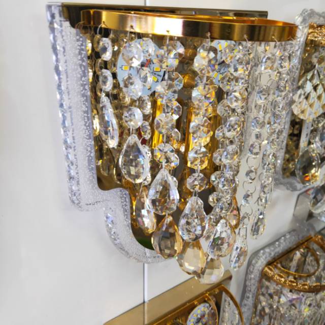 电灯彩灯婚庆灯家用灯水晶灯产品图