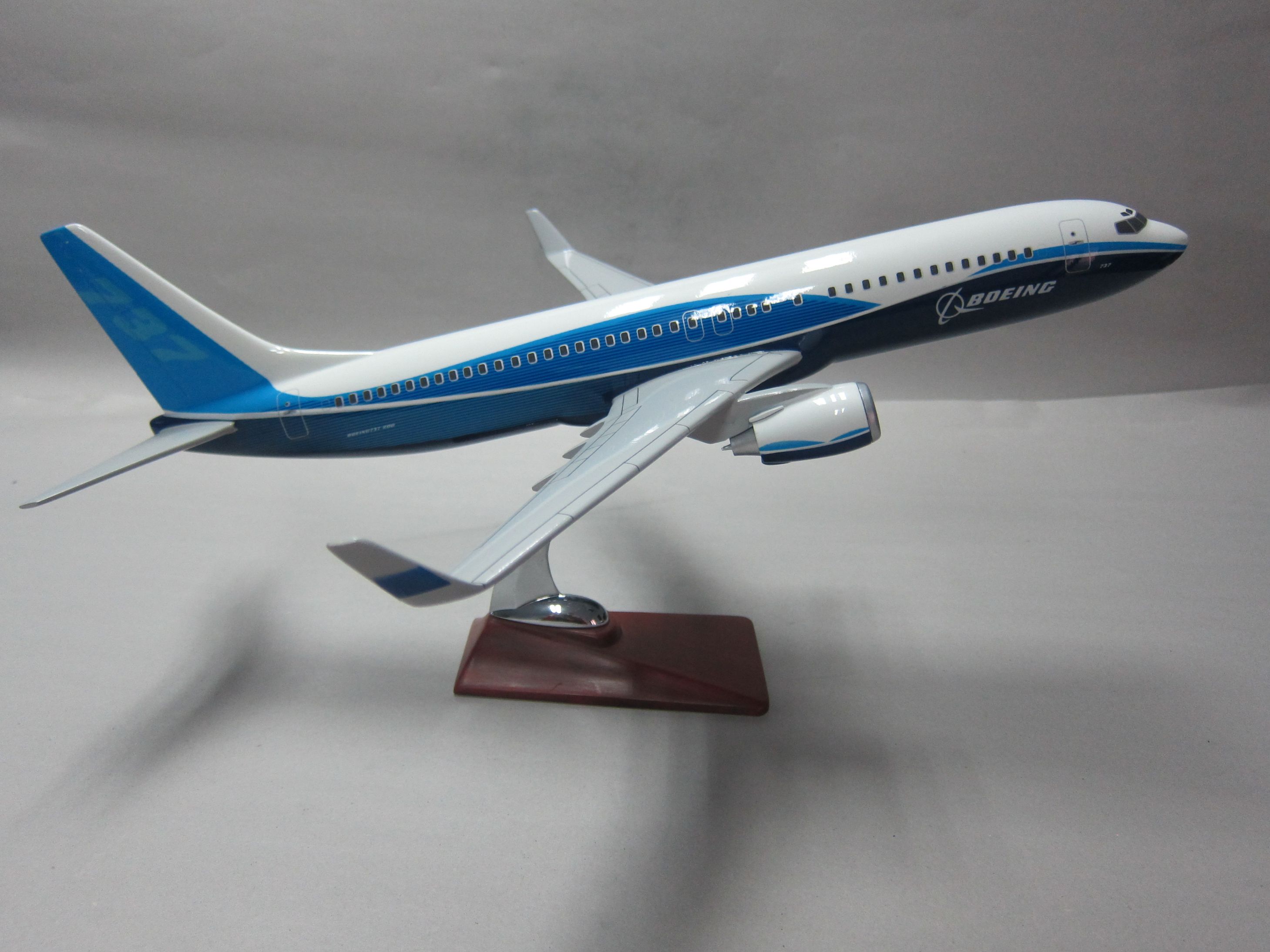 Model aircraft (47CM Boeing prototype B737) synthetic resin model aircraft simulation aircraft details Picture
